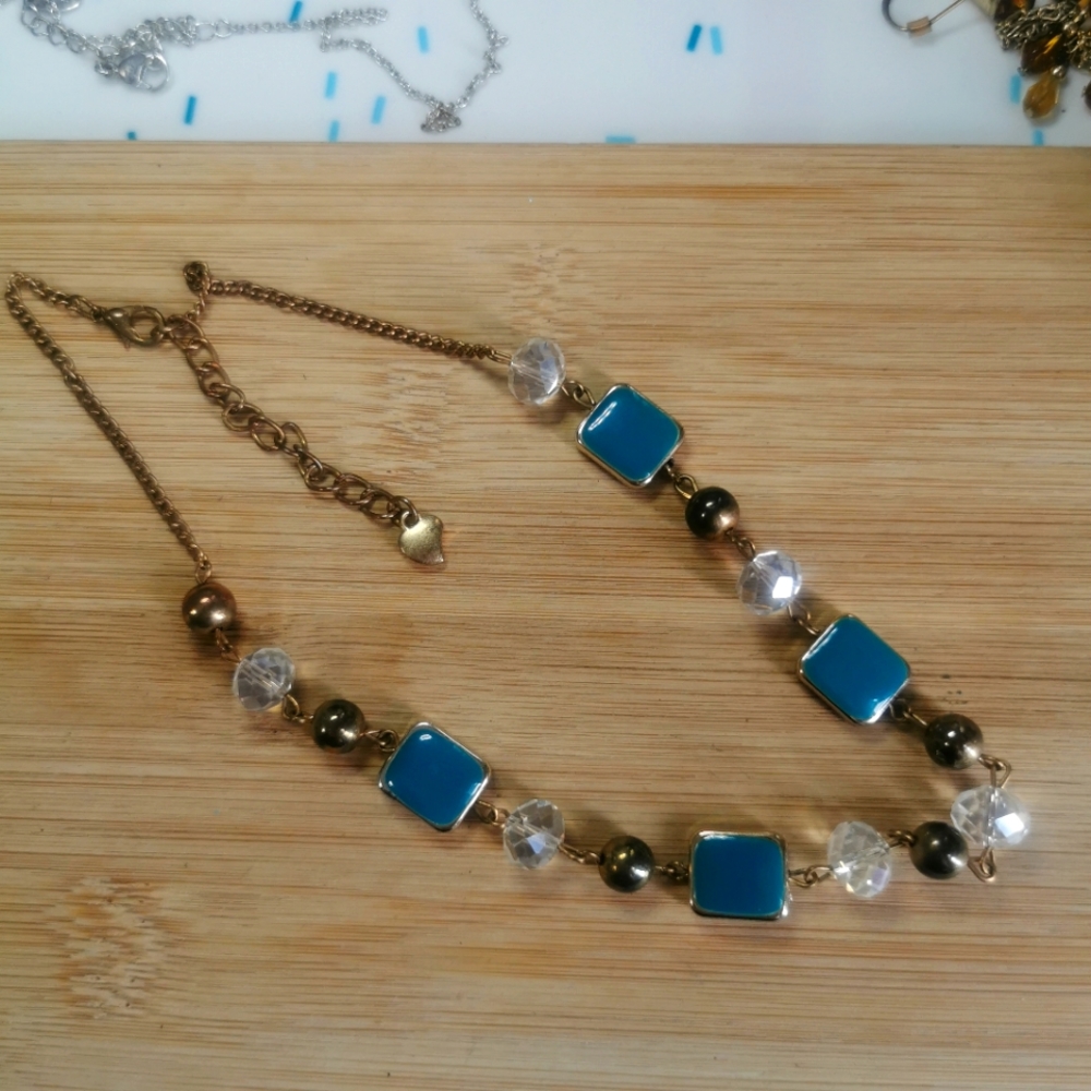 Gold tone Fashion Necklace with crystal beads